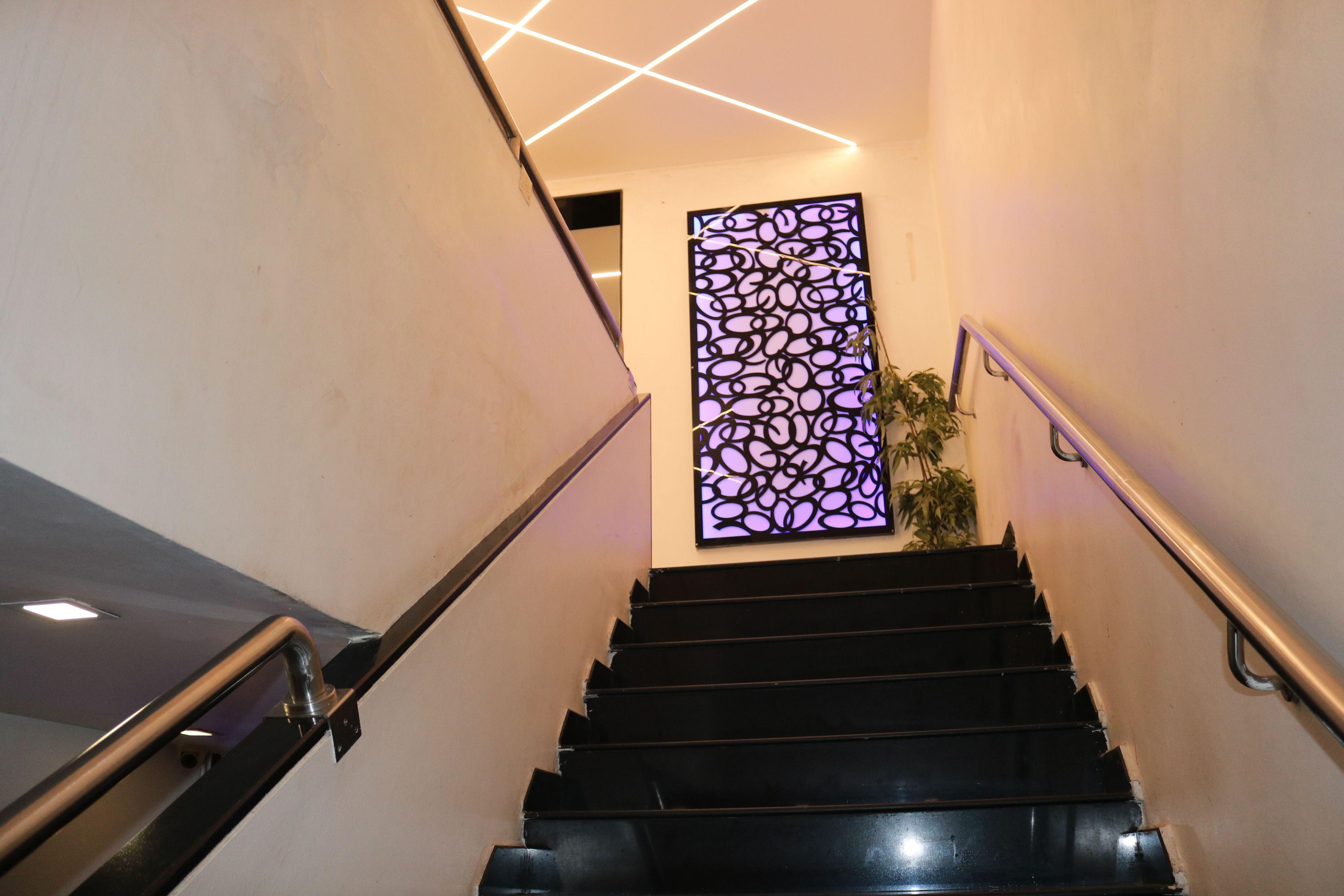 Hotel Modern - Mumbai — Photos 2